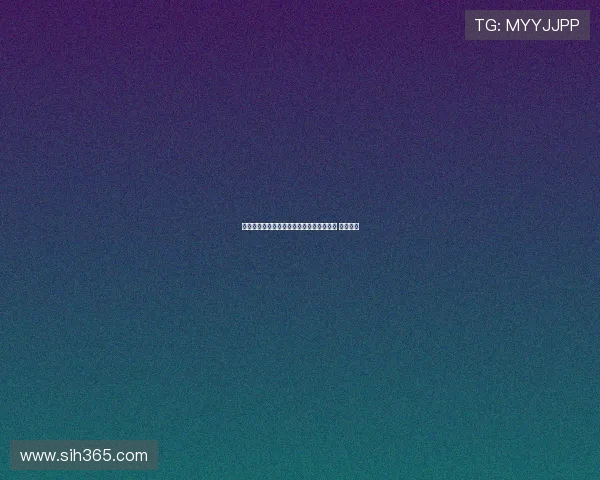 桑德兰球迷老特拉福德观赛意外抓到活老鼠 引发热议